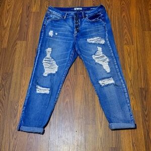 High Rise Mom Jeans Size 9/29 Distressed Blue Denim Re-wash A19